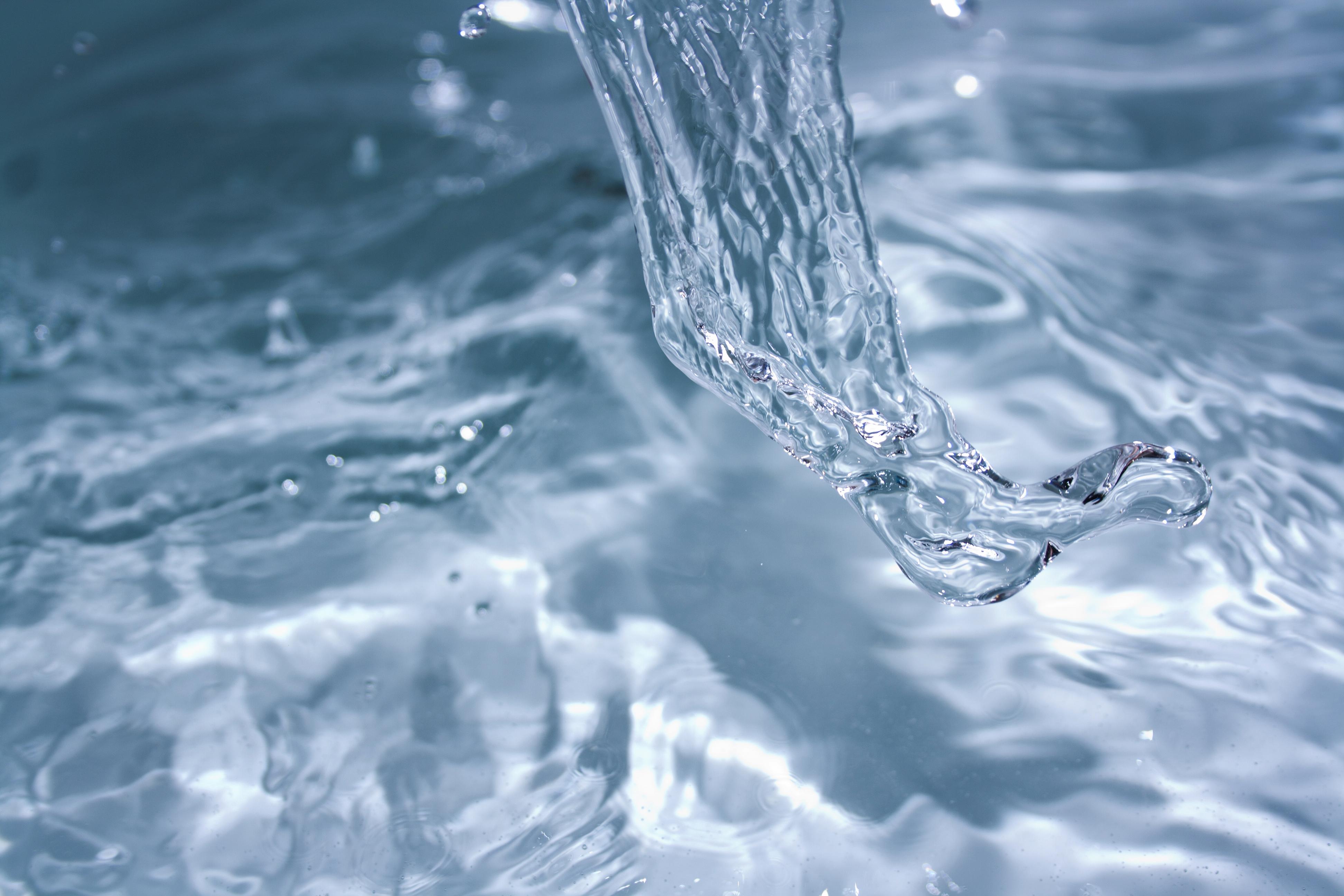 3. El agua como fuente de ⁤vida y sanación espiritual: Creencias y rituales en torno a su poder ‍curativo